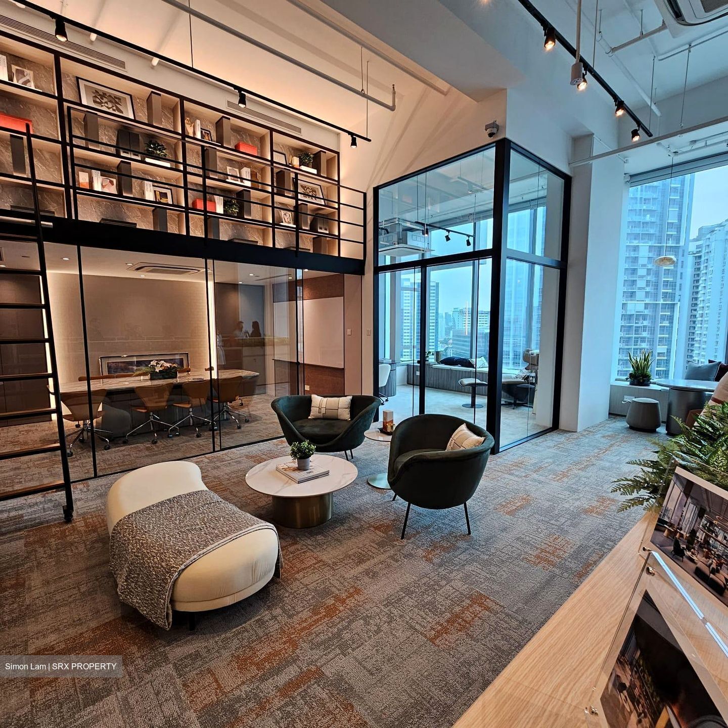 Arc 380 (D8), Office #509479521